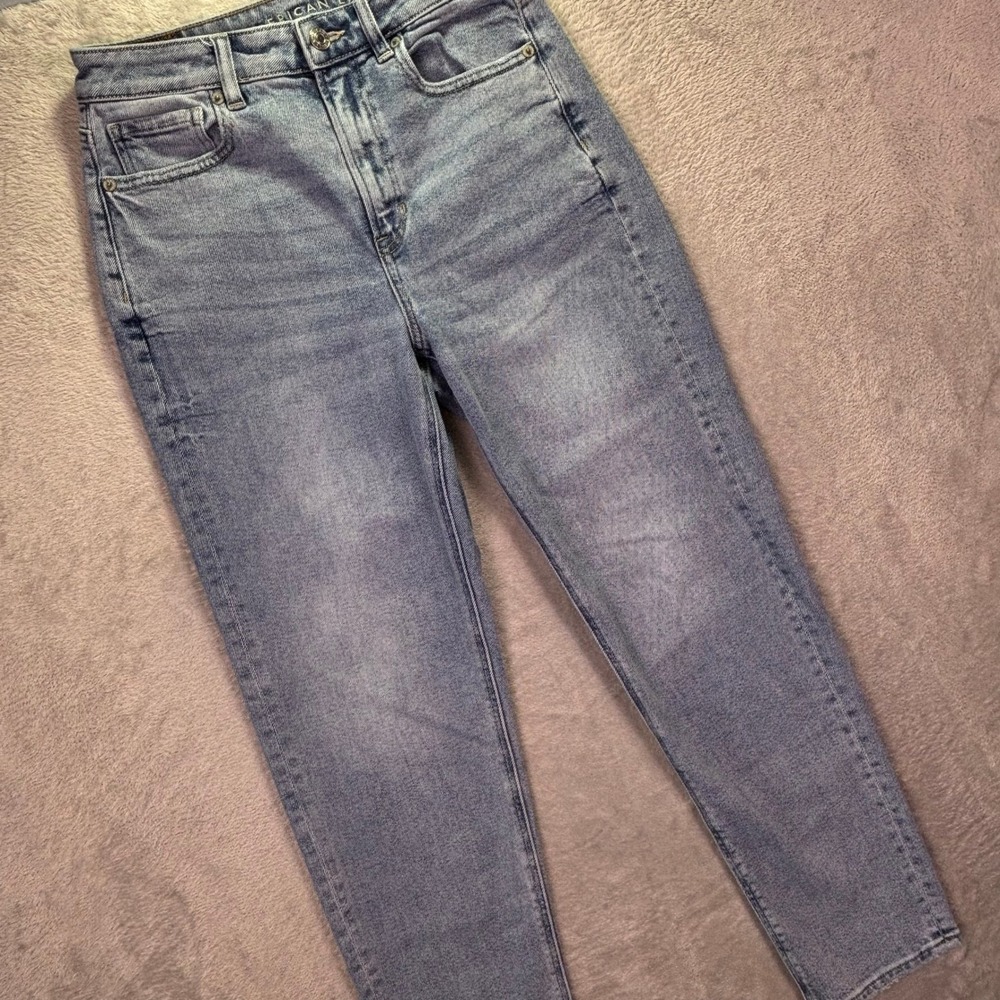 American Eagle Womens Mom Straight Jean Size 2 Regular Light Wash High Rise